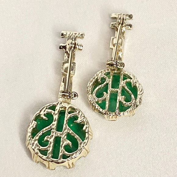 Two Banjo Brooches Gold Tone Holding Green Mother Of Pearl Base - Picture 5 of 12